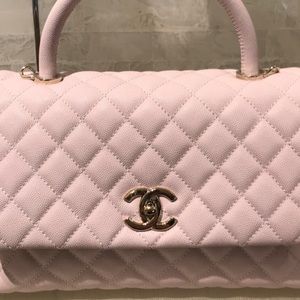 Meet your Posher, Pia